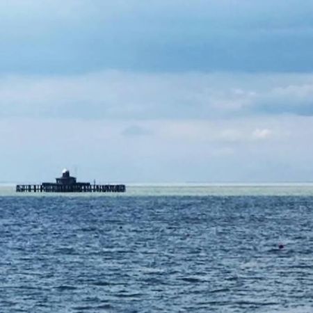 Seaside Flat In The Heart Of Herne Bay Bagian luar foto